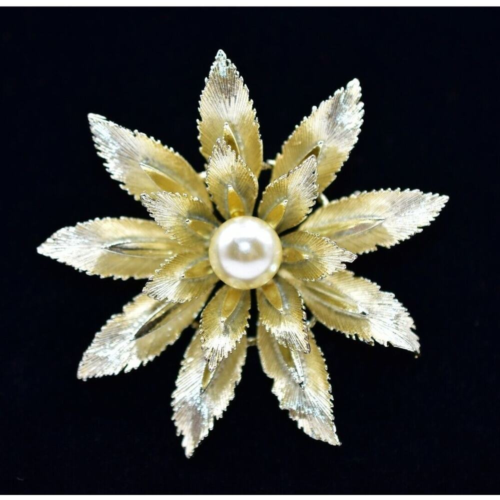 Lisner Vintage 2" Flower Pin Brooch Brushed Gold Statement Pearl Signed 60s Bin4